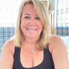 I just want to say a heartfelt thank you to every single person who makes  my job so amazing. I don't consider it work because I love what I do. The  Bender