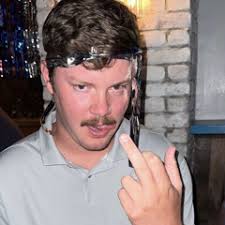 Stream Thomas Ness music