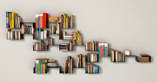 Entonces no te pierdas estas aplicaciones para leer libros con tu android. Diy Ideas Originales Para Decorar Con Libros Y Revistas Solvia Magazine