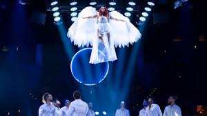 There is again no jury for this season, each episode has one or more guest judges. Gntm Folge 15 Wolfgang Joop Magic Mike Und Der Einzug Ins Halbfinale