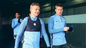 Providing cover for the injured benjamin mendy and fabian delph, the ukrainian international grew into his new role and turned in a number of. Manchester City S Oleksandr Zinchenko Says He Gets Mistaken For Kevin De Bruyne Sportbible
