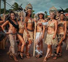 Fiquei muito impressionado com a ilha de páscoa quando vi o filme rapa nui e ao pesquisar um pouco sobre o local percebi que precisava vivenciar tudo aquilo. The Annual Rapa Nui Festival 9gag