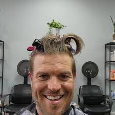 MAN BUN, NO MAN BUN? 🌞 I think the Florida Heat is getting to me! Going  through a major transformation down here and getting a new look. Growing my  hair out has