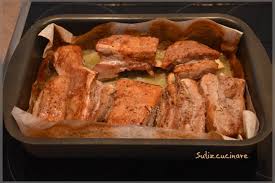Sistemate le costine su una placca foderata con carta da forno, salatele e pepatele e cuocetele in forno caldo a 180° per 35 minuti circa, girandole di tanto in tanto e spennellandole spesso con la. Costine Di Vitello Al Forno Sutiz Cucinare
