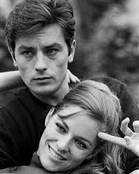 Nathalie delon était âgée de 79 ans. Alain Delon Nathalie Delon Alain Delon Photo Famous Couples