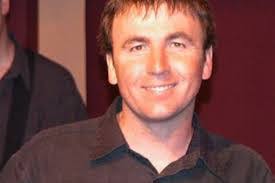 Frank Derry's Instagram, Twitter & Facebook