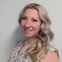 Anne Gerlach's Instagram, Twitter & Facebook