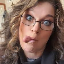 Rebecca Evatt's Instagram, Twitter & Facebook