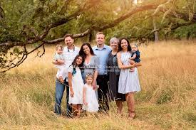 Outdoor Family Photography Session Multi Generational Family Portrait Professional Fam Family Photographer Outdoor Family Photography Model Poses Photography