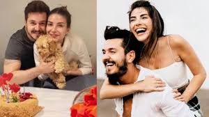 Deni̇z baysal deniz baysal, 5 nisan 1991, i̇zmir doğumlu türk oyuncudur. Deniz Baysal Yurtcu Nun Esi Baris Yurtcu Da Koronaviruse Yakalandi Yerelin Gundemi