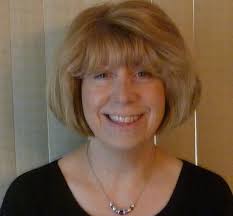 Writing and Publishing Personal Essays, Second Edition: Sheila Bender:  9781893067103: Amazon.com: Books