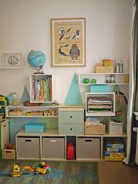Mit kleinen kindern benötigt man viele dinge schnell und einfach griffbereit. Kinderzimmer Ideen Aufbewahrung Caseconrad Com