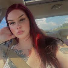 Are there houses for rent or sale in Scottsboro, Alabama?