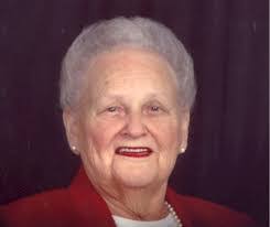 Elizabeth Crim's Instagram, Twitter & Facebook