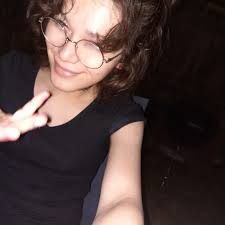 beth (@tapegirlmusic) • Instagram photos and videos