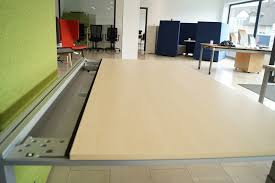 Schreibtisch höhenverstellbar 90 cm breit. Schreibtisch Wini Winea Pro Nr 32380 Burotisch B180 T90 Hohenverstellbar Kabelkanal Buroeinrichtung Von Buero Hoch2 De