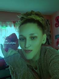 Heather Olyha's Instagram, Twitter & Facebook