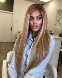 Choisir sa coloration peut être assez compliqué… on peut hésiter entre des nuances d'une couleur (blond foncé ou châtain clair par exemple), ou entre des colorations radicalement opposées (comme le blond vénitien ou le brun foncé). Perruque Cuivre Modele Diva 100 Naturel Myprettywig