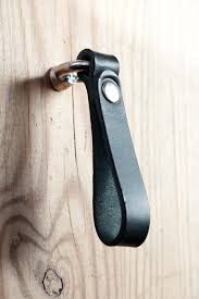 Poignee Cuir Poignees En Cuir Armoire Poignees En Cuir Etsy Door Handle Diy Door Handles Leather Drawer Pulls