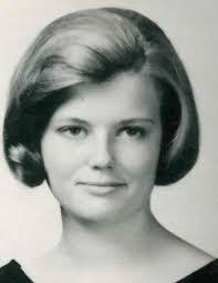 Paula Wentz's Instagram, Twitter & Facebook