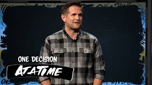 Kyle idleman is the teaching minister at southeast christian church located in louisville, ky with over 20,000 in attendance every weekend. One At A Time One Decision At A Time