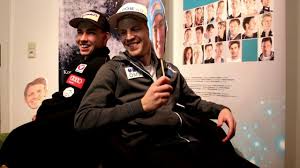 Stefan krafts freundin ist ein wahrer blickfang. Fliegende Freunde Nzz