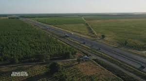 Les poids lourds traversent les petits villages et engrangent accidents, bruits et désagréments. Enquete Exclusive Sur Les Routes Les Plus Dangereuses De France Youtube