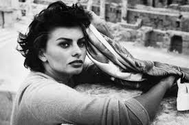 A way of describing cultural information being shared. Cinq Grandes Actrices D Italie Blog Voyage Italie