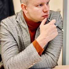 Ⓜ️I veckan har Erik Östman, Ordförande barn och ungdomsnämnden besökt  Kungsbergsskolan och rektor Jessica Wågh. Ⓜ️Kungsbergsskolan har sin  verksamhet i tillfälliga paviljonger, vilket skapar en del problematik i  vardagen för såväl rektor