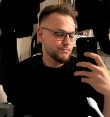 Hi! I'm Tsubasa from Japan 🇯🇵 I'm moving to Perth from Melbourne I'd be  happy if you could be friend!! I'm looking forward to challenging myself  with something new!!!🔥🔥 Feel free to