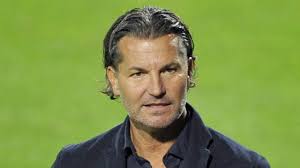 Wir beide bei Red Bull Salzburg, das wäre sicher spannend"