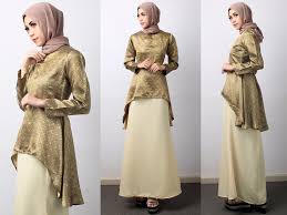 Anda boleh menjelajah k edalam. Koleksi Blouse Muslimah 2018 Mybaju Blog