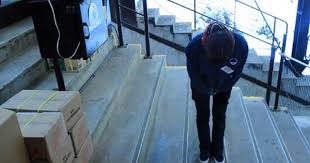 Belajar Budaya Hormat Dan Tertib Dari Bangsa Jepang Http Darwinchai Com Traveling Belajar Budaya Hormat Dan Tertib Dari Bangsa Jepang Jepang Budaya Belajar