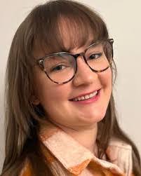 Claire Sullivan's Instagram, Twitter & Facebook