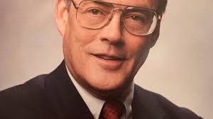 Lee Gordon, Aug. 25, 1936 — Nov. 9, 2021