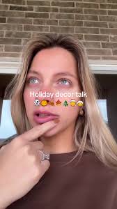 Holiday Decor Tips for Thanksgiving and Beyond