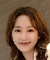 Liu Mei Han (刘美含)