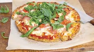 Pizza De Chou Fleur Recipe In 2020 Food Vegetable Pizza Vegetables
