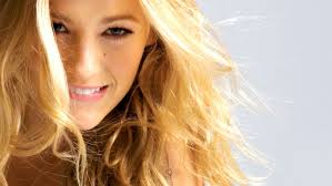 Un balayage blond est par exemple idéal pour apporter un peu de luminosité à une chevelure longue et/ ou épaisse. Balayage 5 Idees A Piquer Aux Stars Gouiran Beaute