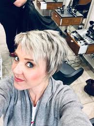 Want elke nou & dan is 'n verandering presies wat mens nodig het... en daai  veranderinge kan ek met groot selfvertroue by Frik Van Straten @ Carlton  Hair SA aanpak! En 'n