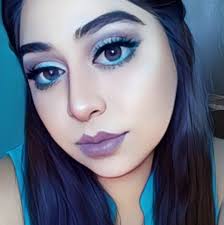 Ann Florez's Instagram, Twitter & Facebook