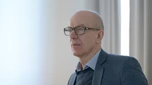 Skal vurdere hva som skal til for å bli universitet