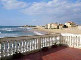La casa è stata scelta dal regista alberto sironi nel 1998 quale location principale della famosa serie tv. Inspector Montalbano House Google Search Best Of Italy Sicily Italy Ragusa