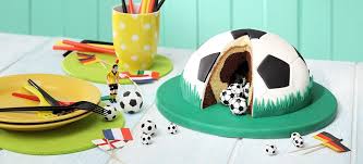 Backen Zur Em Einfache Fussball Torte Fussball Torte Fussball Kuchen Kindergeburtstag Fussball
