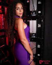 Onlyfans private Samantha Irvin premium porn images