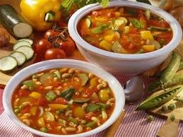 Die Super Schlank Suppe Mit Gemuse Und Pasta Rezept Rezepte Suppen Rezepte Abnehmen Suppenrezepte