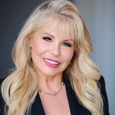 Sara Mcneal's Instagram, Twitter & Facebook