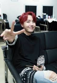 Urutan pertama, member bts yang wajib kamu tahu adalah jungkook. Biodata J Hope Bts Profile Lengkap 1001 Fakta Foto Dan Tanda Tangan J Hope Seleb Squad