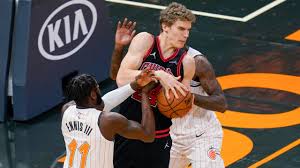 In the 2017 nba draft, he was taken by the minnesota timberwolves with the seventh overall pick before being included in a trade to the chicago bulls for jimmy butler. Bulls Lauri Markkanen To Miss Two To Four Weeks With Sprained Shoulder Sportsnet Ca