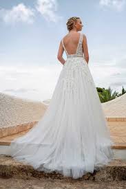 Die vielzahl der verschiedenen hochzeitskleider ist in den letzten jahren enorm gestiegen. Vintage Brautkleider Koln Anna Moda Bietet Das Beste Der Jahrzehnte Hochzeitskleid Spitze Brautkleid Strandhochzeitskleid